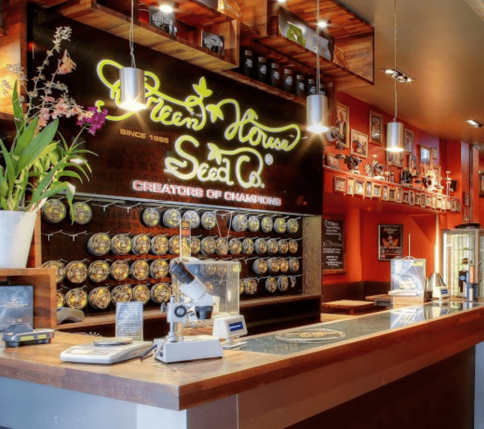 Green House United in Amsterdam Openingstijden, Adres, & Reviews GetSmokin